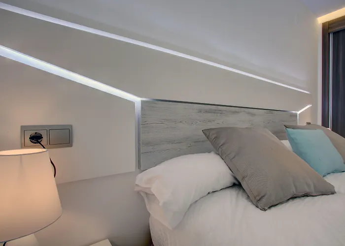 Aqua Vento, 3*